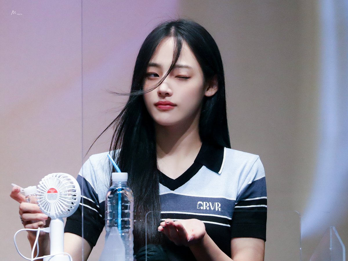 Myouth_NJS's tweet image. [HQ] 220813 예사 팬싸 민지

🌊

#Myouth_Minji
#뉴진스 #NewJeans #MINJI