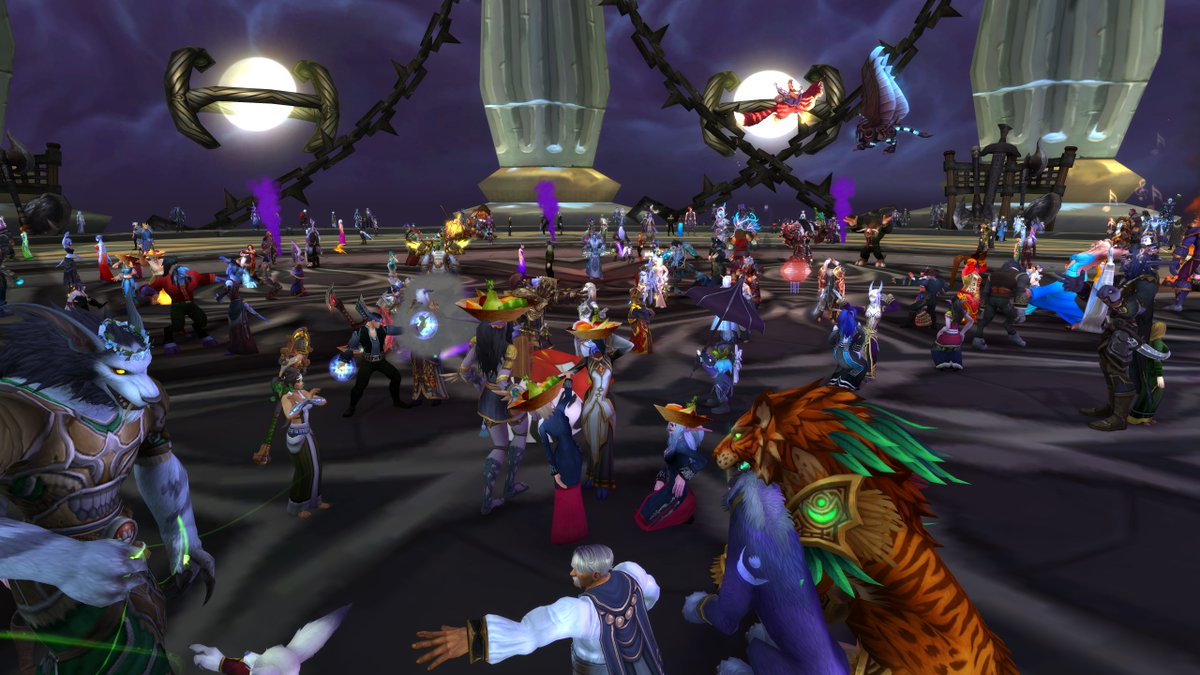 Wonderlight Ball popping off with the Edict fruit hat gang