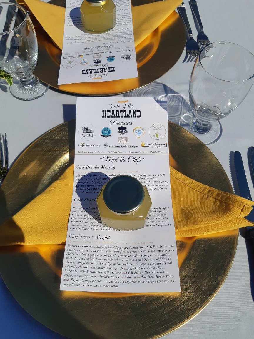Back40distill's tweet photo. Enjoying Taste of the Heartland in Stettler tonight!

#stettler #longtabledinner #tasteoftheheartland #supportlocal #craftdistillery https://t.co/fgoEwru1Px