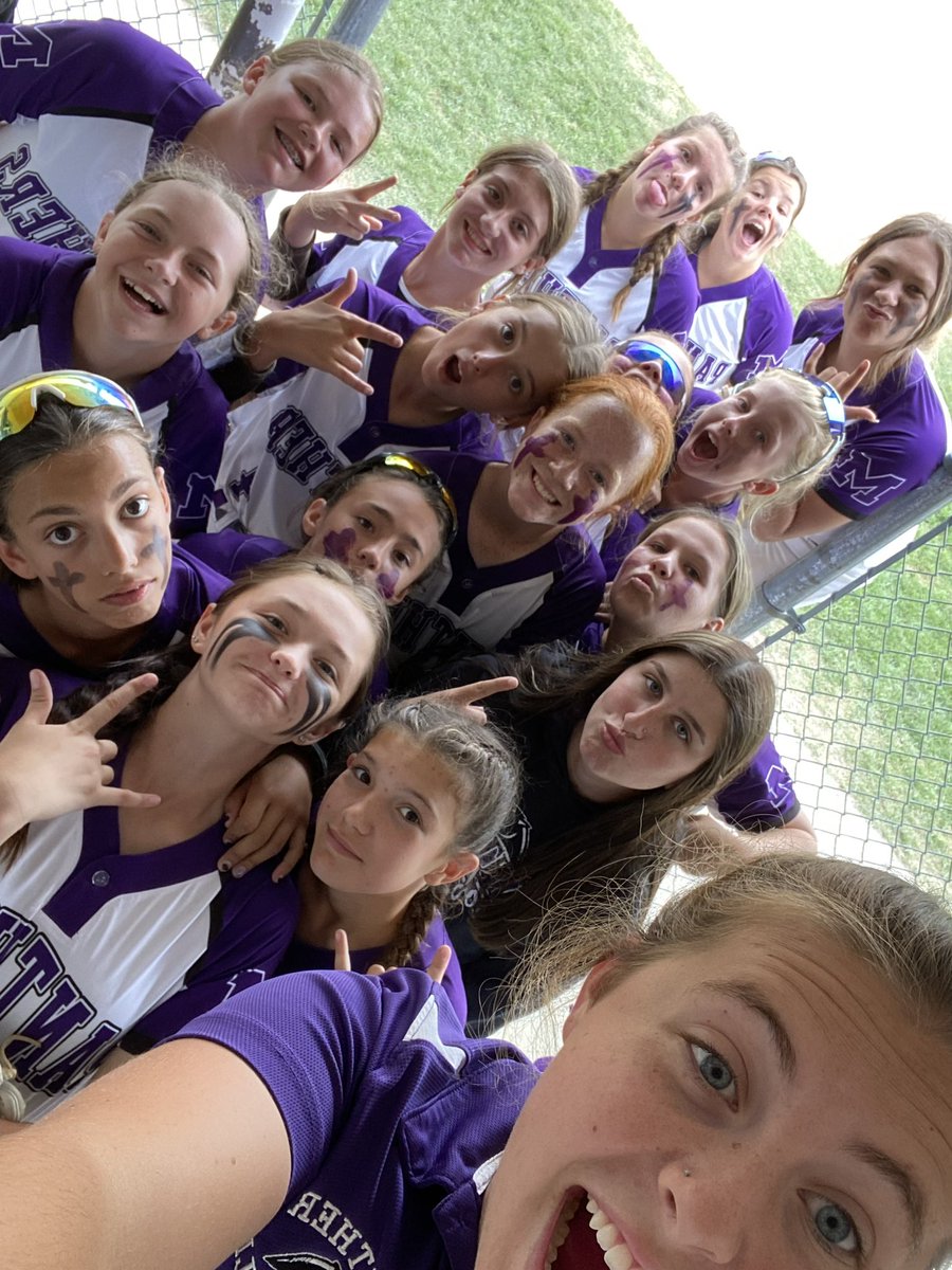 MantenoSoftball's tweet photo. 💜🥎 A great day at the Manteno Invite. 10 teams, 15 games &amp; good softball. Thanks to all the Panther Parents for taking care of the 💎’s  &amp; selling 🌭🥤, oh &amp; supporting your 👧. 3-0 on the day, 1 seed for brackets next Sat. @MantenoMSsports @ica_softball @TDJsports @NeuColton https://t.co/yvg8I9i0tm