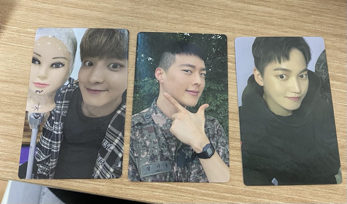 a_s_etc's tweet photo. 메이사의 노래 성남 8/13밤 포카 양도합니다

찬열 2.2
장기용 0.3
승준 0.8

https://t.co/to6fLcfvxB https://t.co/1WzhLWIduN