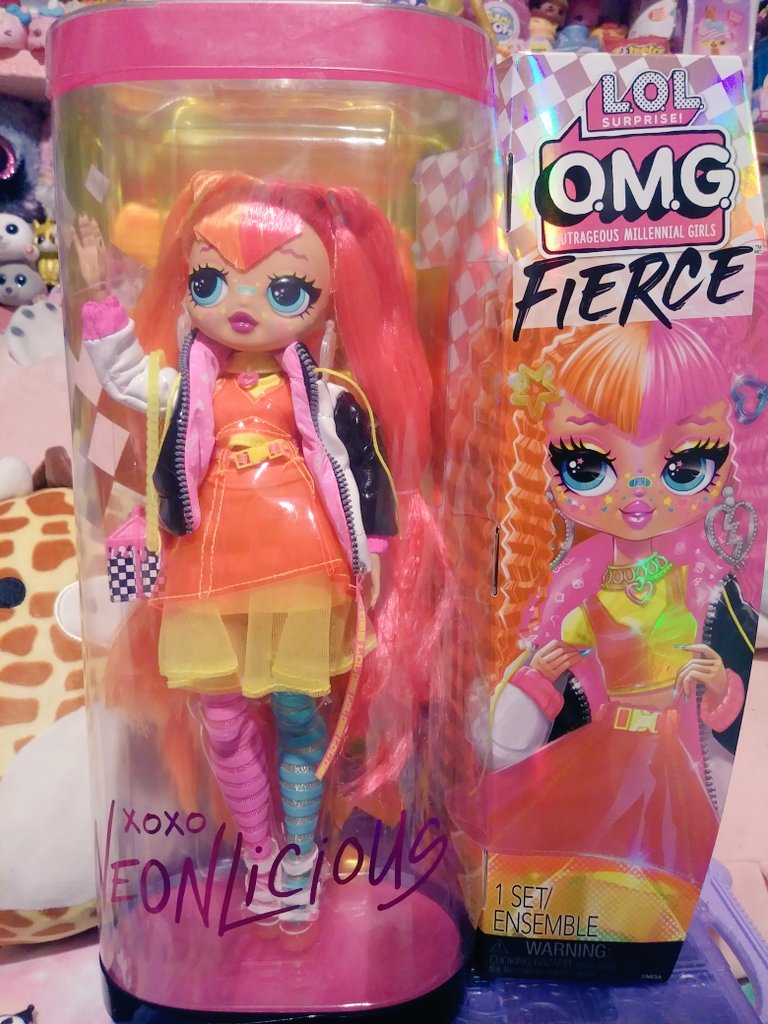 Miichel701's tweet photo. #lolomg #lol #fierce #lolsurprise #mgae #mga #lolomgfierce #neonlicious #neon #kidcore #toycore #kidwave #toywave #collector #collectibles #dolldress #fashion #doll #outrageousmillennialgirls #lolsurpriceomg #decora #mgaentertainment #outfit #figures #toys #fashiondoll #dolls https://t.co/Q8SemBmOaz