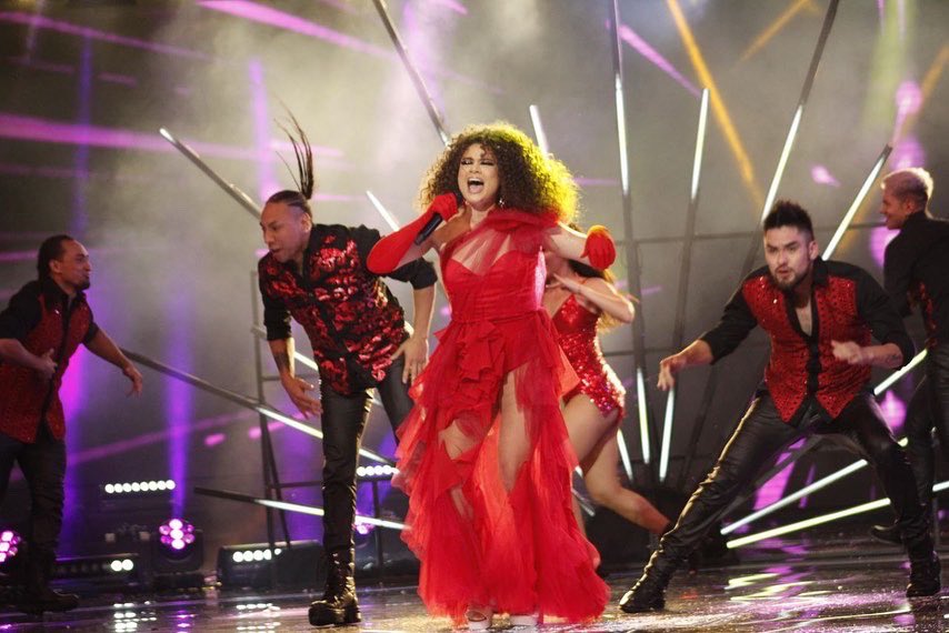 LaAcademiaTV's tweet photo. CESIA llegó al escenario con mucho ritmo y nos puso a bailar. 🧡🤩🎶 ¿Conquistará a las jueces? 🎤👏🏻

#FinalLaAcademia #LoVisteEnAzteca 
𝗘𝗡 𝗩𝗜𝗩𝗢: https://t.co/YXtYNKM92f https://t.co/Oj0metCuAv