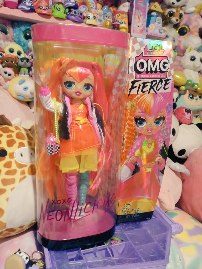 Miichel701's tweet photo. #lolomg #lol #fierce #lolsurprise #mgae #mga #lolomgfierce #neonlicious #neon #kidcore #toycore #kidwave #toywave #collector #collectibles #dolldress #fashion #doll #outrageousmillennialgirls #lolsurpriceomg #decora #mgaentertainment #outfit #figures #toys #fashiondoll #dolls https://t.co/Q8SemBmOaz