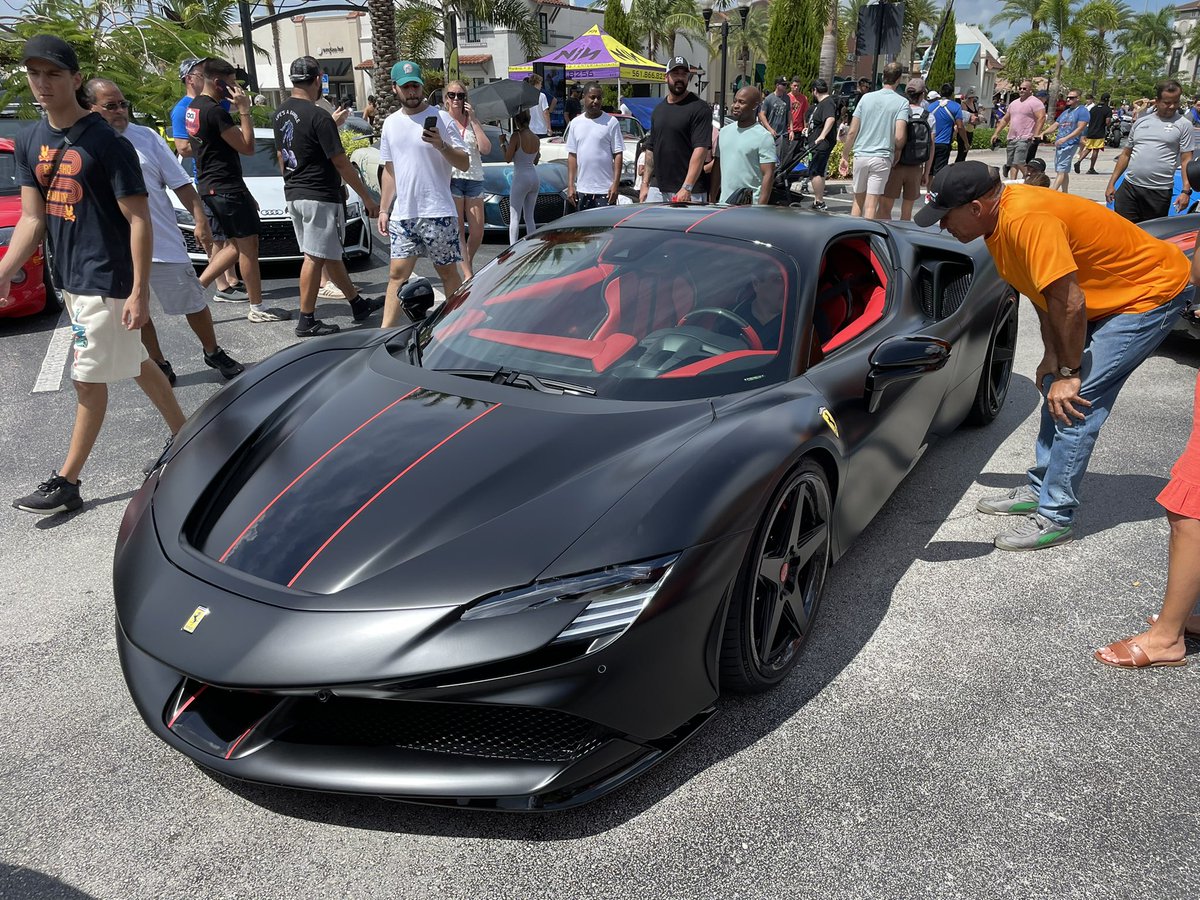 FerrariFreak60B's tweet photo. Incredible line up @supercarsa Florida. Saw the gated 6-Speed F430 and knew @McCainJack would love it as much as I did. Then some solid classic exotics arrived. Such a great show! https://t.co/HGV0jTtBW7