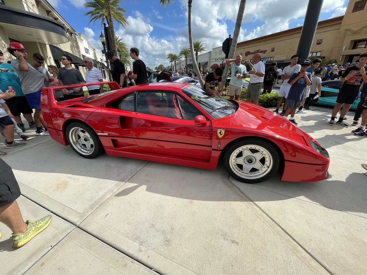 FerrariFreak60B's tweet photo. Incredible line up @supercarsa Florida. Saw the gated 6-Speed F430 and knew @McCainJack would love it as much as I did. Then some solid classic exotics arrived. Such a great show! https://t.co/HGV0jTtBW7