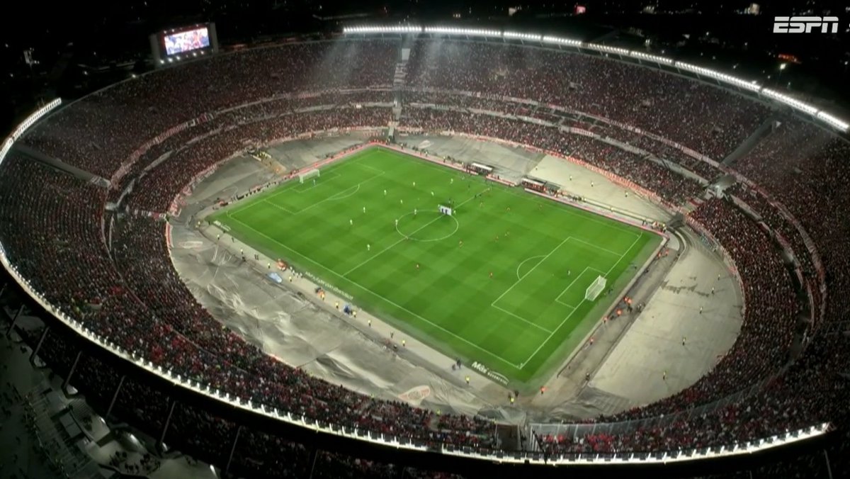 21 partidos consecutivos con el Monumental lleno. Incomparable