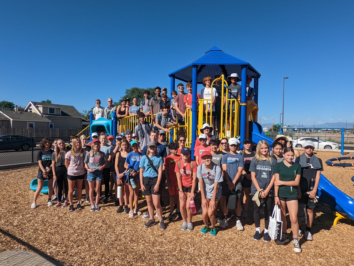 ecm_denver's tweet photo. The freshman class of @RegisJesuitHS joined today's Work Day in the Elyria neighborhood. Thanks for spending the day (and one of your first high school experiences) with ECM! https://t.co/DYY4gD079C