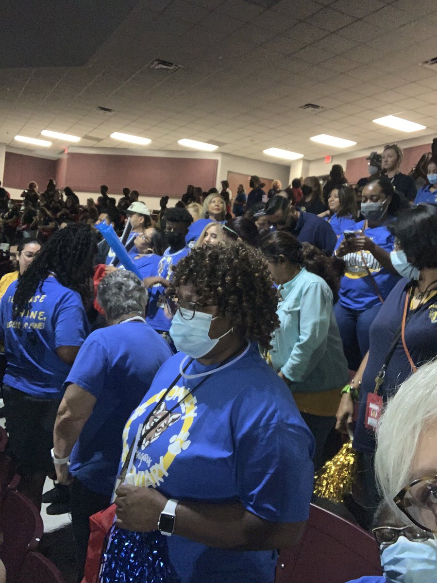 Rbmoore59's tweet photo. Aldine Convocation 2022!!Enjoyed the festivities with my new work family  @ConleyES_AISD #AldineConnected #AldineConvocation2022 https://t.co/6mRFtUMN6o