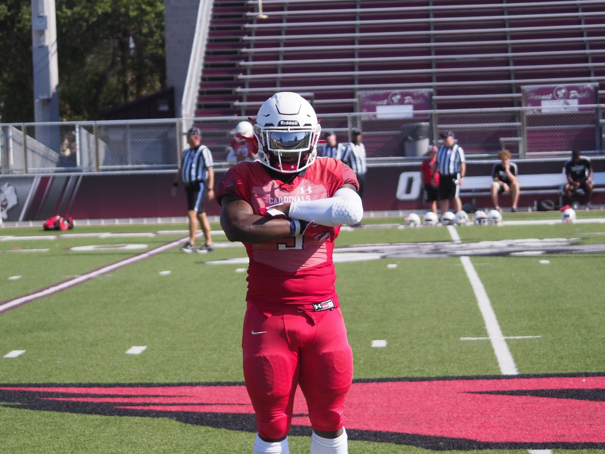 travis_tapley's tweet photo. Had our first scrimmage this morning at Bruce Field. Can't wait to see what the season holds. https://t.co/x3CP6kJyUB