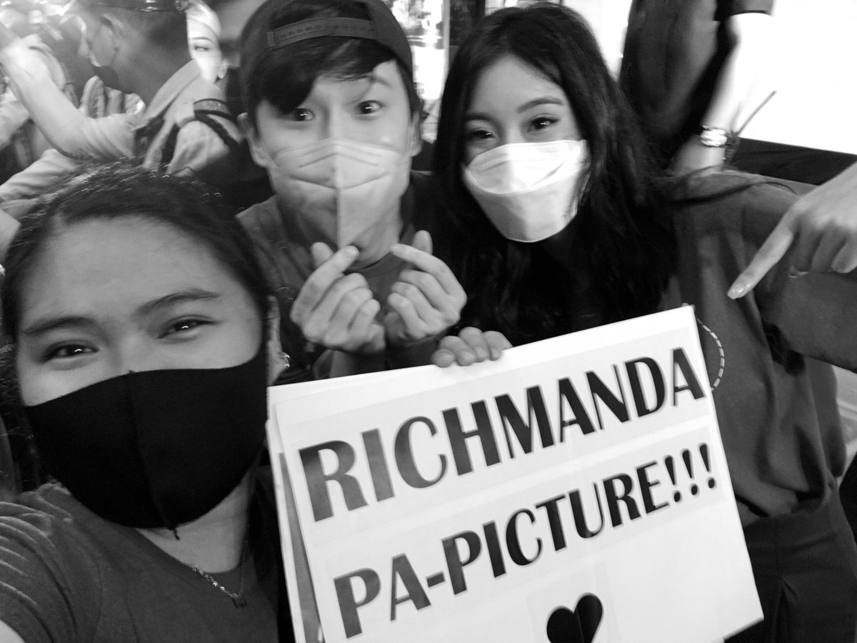 jasscalesootd's tweet photo. nakakalungkot man na di ako makakapunta sa LAST MALLSHOW 🥹 pero sino ba naman ako diba para ma-SAD kayo. charot haha
Anyways, @richardjuan @amandaazamora iloveyou both and you both did great sa MOVIE! Can't wait for moree 🫶🏻
#AmandaZamora #RichardJuan #RichManda #Connected https://t.co/FlZYe2qkS3