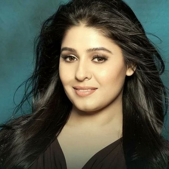 Happy Birthday one of the finest and most talented singer,  SUNIDHI CHAUHAN. She  turned 39 today  ,.  