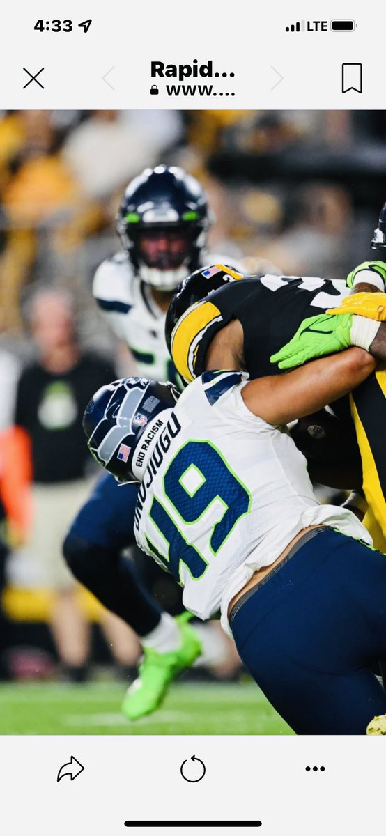 ObiajunwaOnuji1's tweet image. First NFL tackle for JO “Team Onujiogu for life”