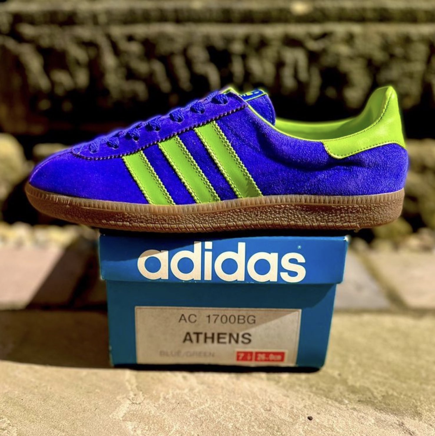 Адидас Athen