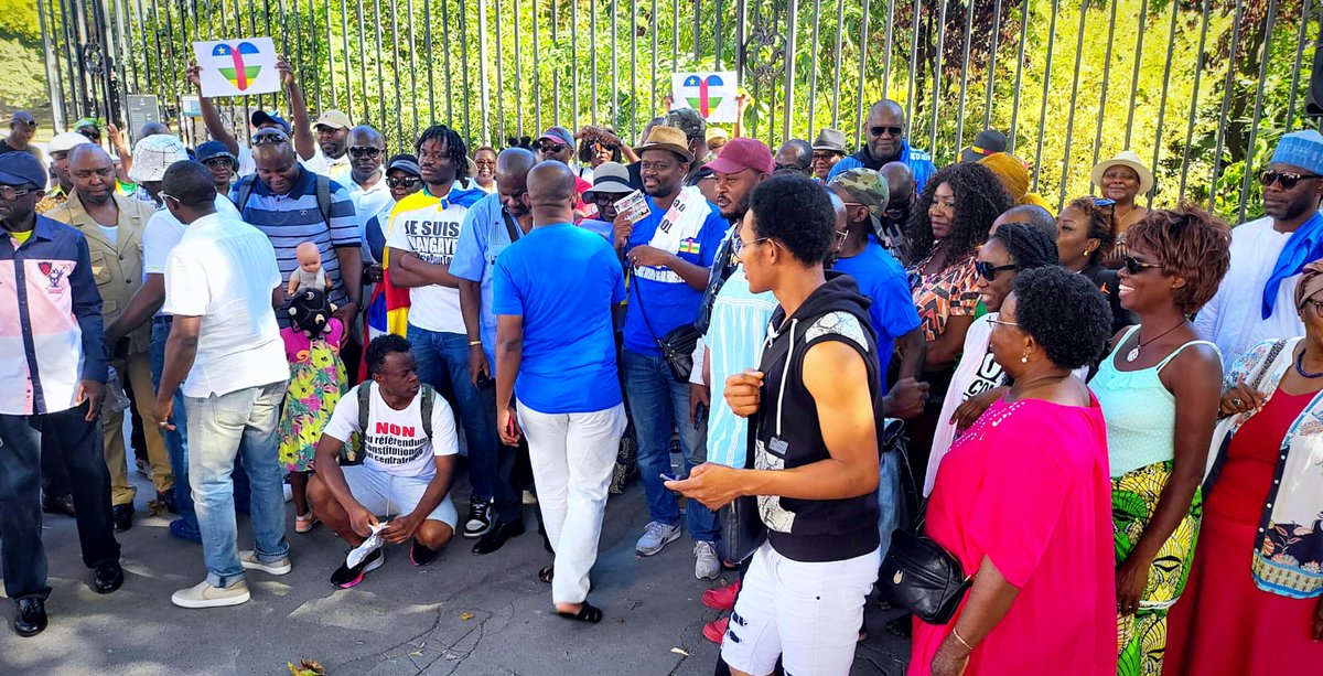 joseph_mayte's tweet photo. Pari réussi.Merci à tous ceux et toutes celles qui ont manifesté avec nous ce samedi 13 Août 2022. Fier d'être Centrafricain,je le suis https://t.co/lqRCwNCMsp