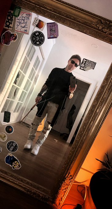 Never content with a hint of sadness. https://t.co/Mu6z1IcDJB