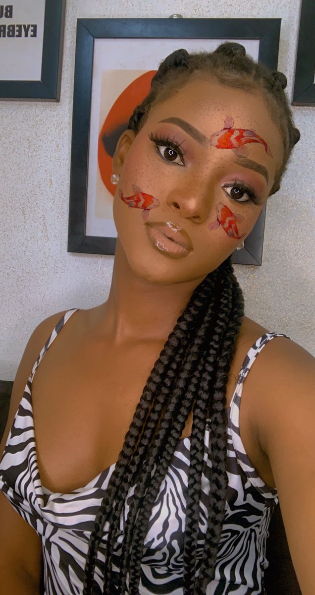 e_divinefavour's tweet photo. Face card 😍
Happy Sunday 
#BBNajia #BBNaijaS7 https://t.co/kutmJBchl4