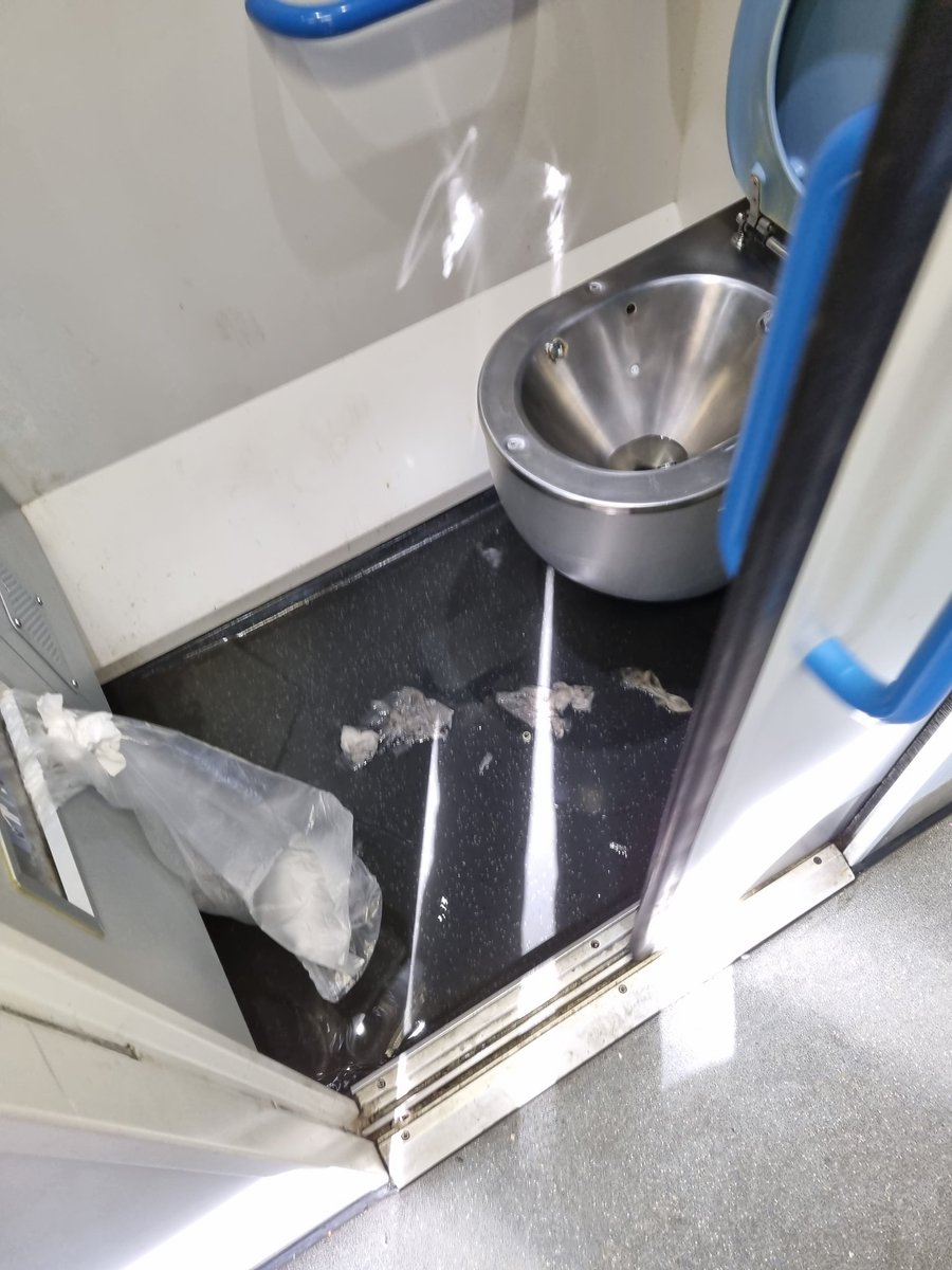 bechmano's tweet photo. @TLRailUK on first train from Cambridge to Brighton 9S17, and train not been cleaned, beer cans everywhere and toliet flooded, really poor Thameslink! https://t.co/M7TdUahgcw
