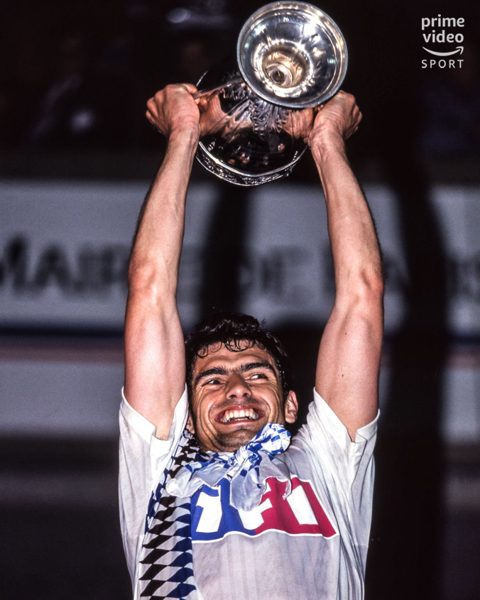 PVSportFR's tweet photo. ⏪ Un peu de nostalgie pour débuter ce dimanche avec Gérald Baticle sous le maillot de l'@AJA.

1991 - 1995
👕 104 matchs
⚽️ 33 buts 

1998 - 1999
👕 40 matchs 
⚽️ 4 buts

Il sera de retour a l'Abbé-Deschamps cet après-midi avec @AngersSCO

#AJASCO #Ligue1UberEats https://t.co/GPTSX0WLbw