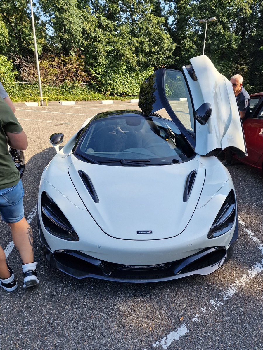 DoopieCash's tweet photo. First we will try the 720s https://t.co/V7POsjpvVm