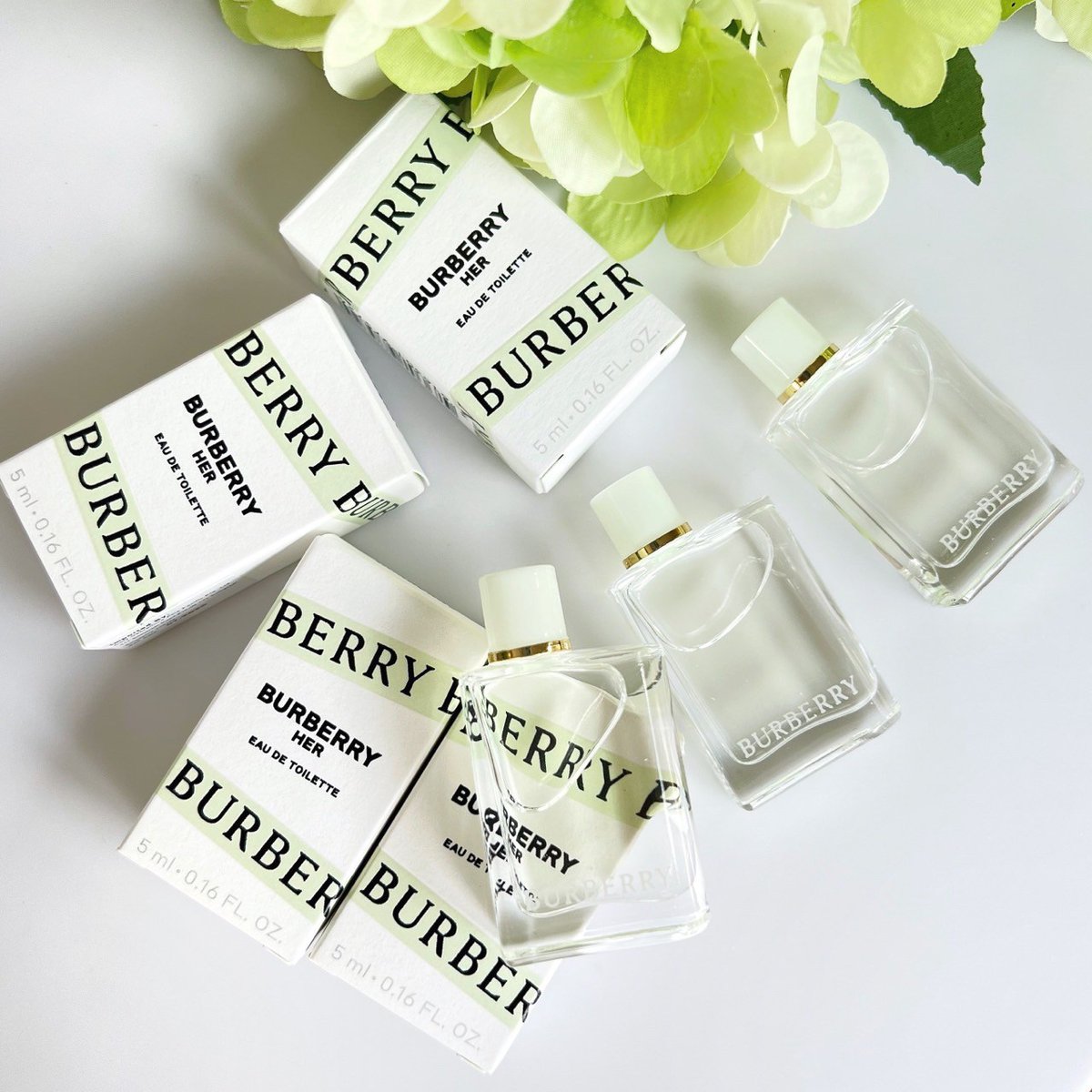 ALLSALESHOP94's tweet photo. 📍 ขายน้ำหอม Burberry Her EDT 5ml 

welcome น้องเขียว จากตระกูล Her 
น้องเล็กสุดในค่าย คลอดใหม่ ปี 2022 จ๊ะ กลิ่นหอม คือ สวย ฟรุ้งฟริ้งมากมีความ สดใส 

💰ราคาขาย 400.-
📦ค่าส่ง 45

#ชี้เป้าของดี #ชี้เป้าโปรถูก #ชี้เป้าของถูก #น้ำหอมแท้ #ของแท้100เปอร์เซ็นต์ #น้ำหอมแท้แบ่งขาย https://t.co/ncQVQNYvqt