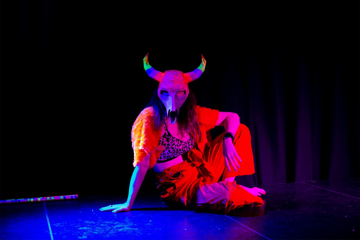 esmondroad's tweet photo. @camdenfringe in full swing making us remember our run last year of The Bacchae. The support we received from fellow theatre-makers was incredible. So happy for those at #CamdenFringe this year! #GoBacchaeGo https://t.co/6RCjiX4nPw