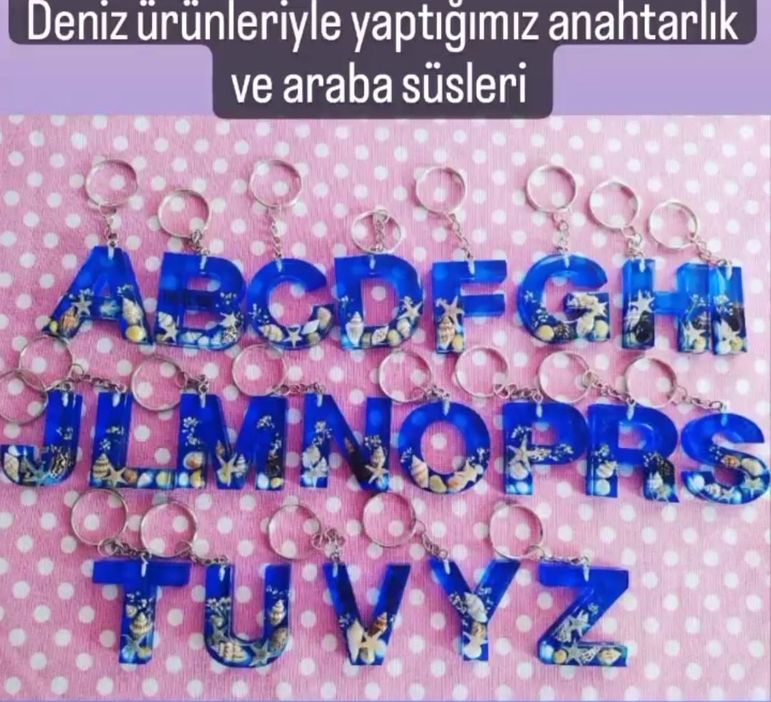 Kişiye özel deniz ürünlerinden yapılmış harf anahtarlıklarımız ve araba süsleri. sipariş vermek için dm den yazabilirsiniz.