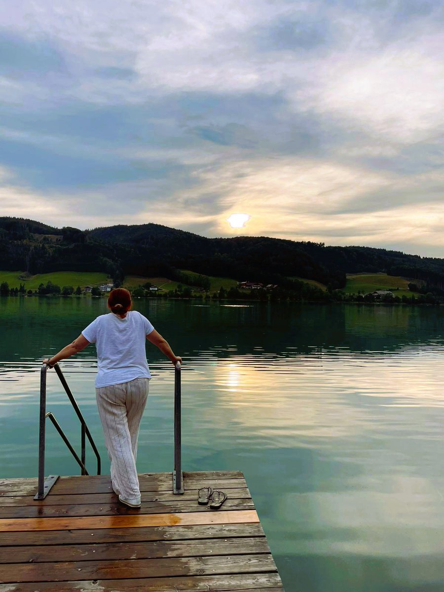 Mein Sehnsuchtsort im #Salzkammergut, der #Irrsee strahlt unglaubliche Ruhe aus. #sommer am #SEE