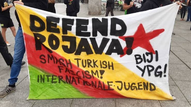 hawzhin_azeez's tweet photo. @rukenix #FascistTurkey #DefendRojava ✌️✌️✌️ https://t.co/oFScwKVTv0