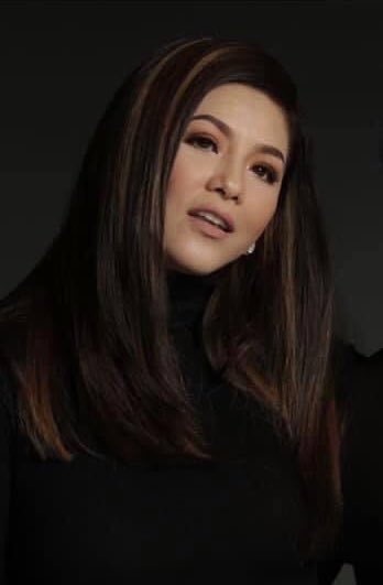 Jaaackysrz's tweet photo. Napakaganda lang Nagiisang Queen REGINE
#ASAPheroes https://t.co/cLianZJ11M