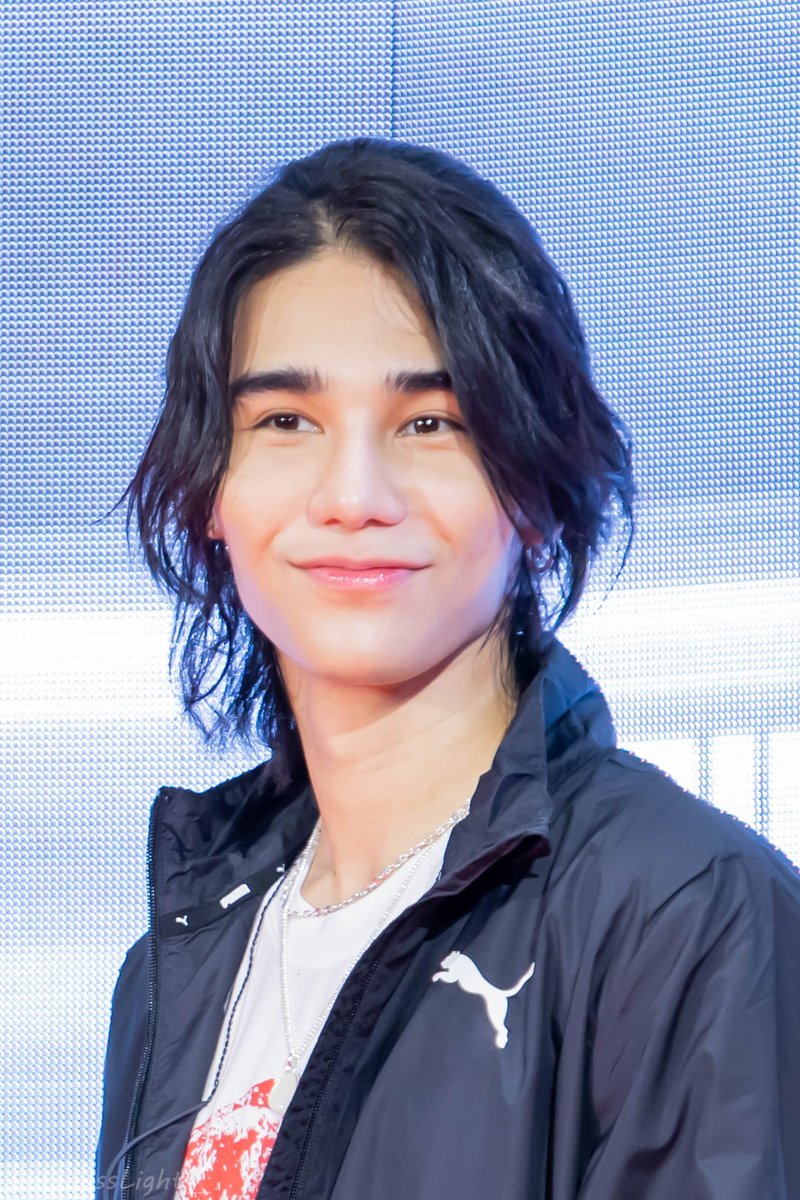 jeffsaturspace's tweet photo. #JeffSatur at the Grand Opening of PUMA New Concept Store 

#Saturdayss #PUMATHAILAND #PUMACATTH

cr. @DarknessLight__ https://t.co/GOb5iiwc00