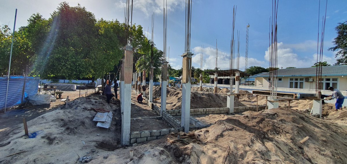 MolhadhoCouncil's tweet photo. Construction of 3 classrooms @ Molhadhoo School 
The building is a two story building and the completion of the building will solve the space constraints faced by the school. https://t.co/DXexVrqWDy