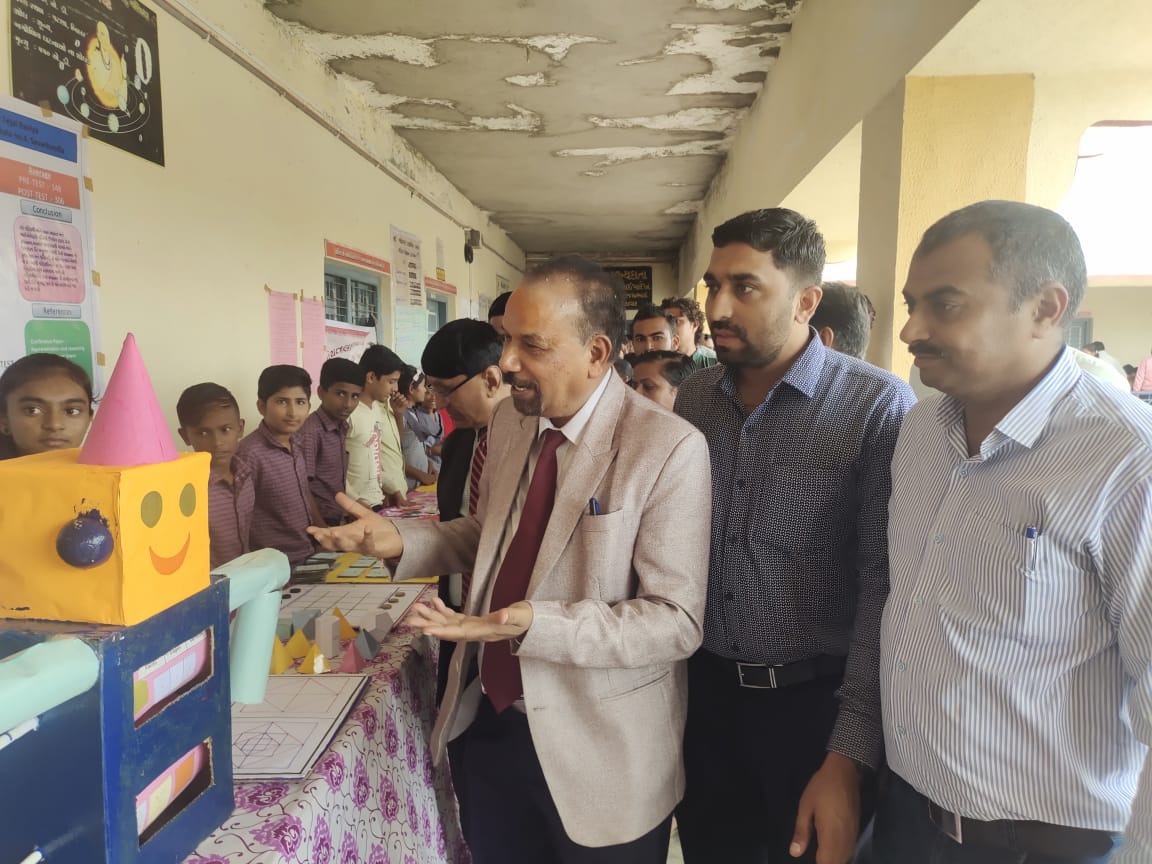 અમરેલી જિલ્લા શિક્ષણ સમિતિ અને ઓલ ઇન્ડિયા રામાનુજન મેથ્સ ક્લબ દ્વારા સાવરકુંડલામાં યોજાયો ભવ્યાતિ ભવ્ય ગણિત મહોત્સવ...
<a href="/ddoamreli/">DDO Amreli</a> <a href="/CollectorAmr/">Collector & DM Amreli</a> <a href="/jitu_vaghani/">Jitu Vaghani</a> <a href="/InfoAmreliGoG/">Info Amreli GoG</a> <a href="/CMOGuj/">CMO Gujarat</a> <a href="/pkumarias/">Pankaj Kumar</a> <a href="/VipulMDudhat/">Vipul M Dudhat</a>