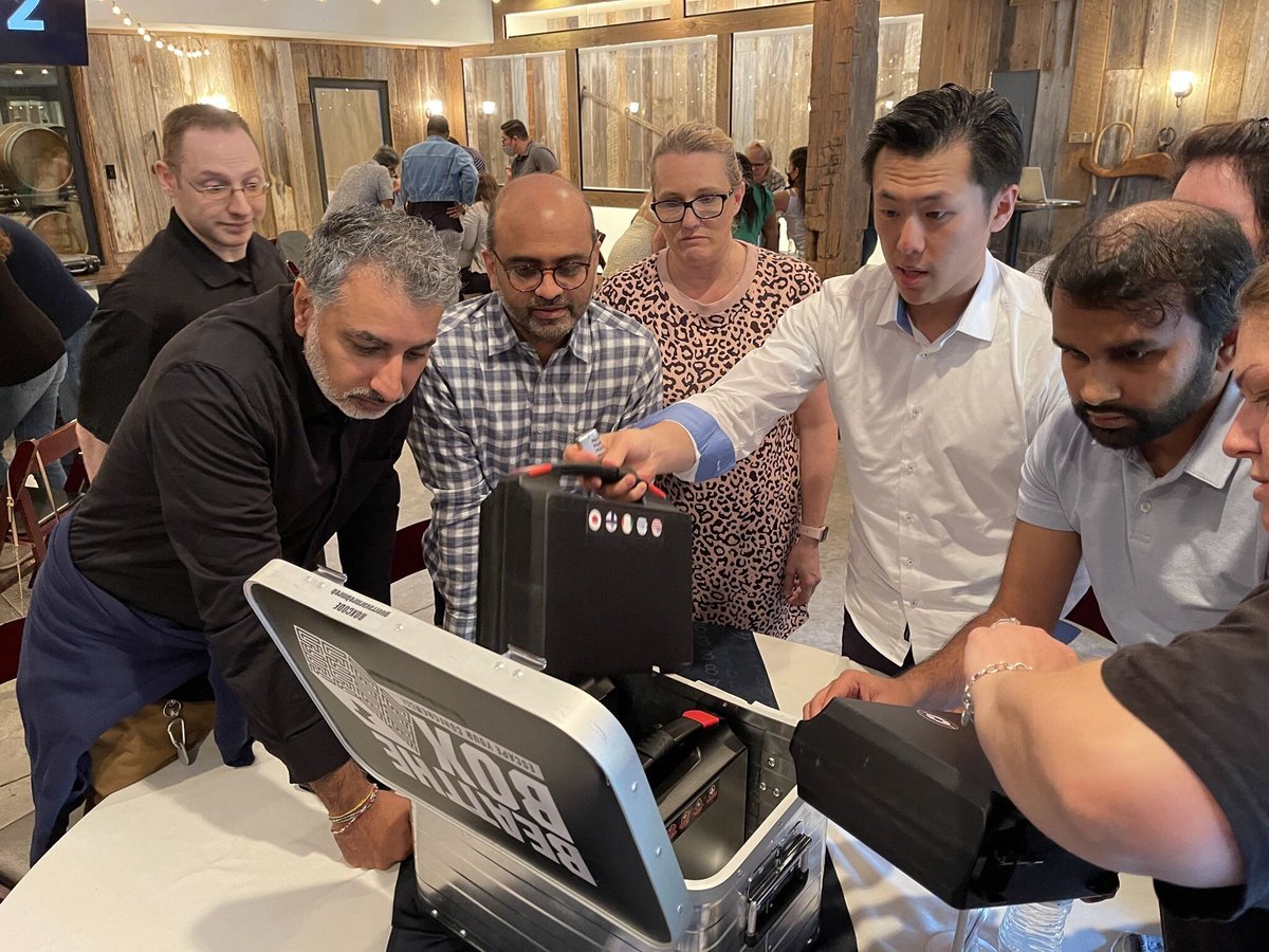 Team Building tweet media