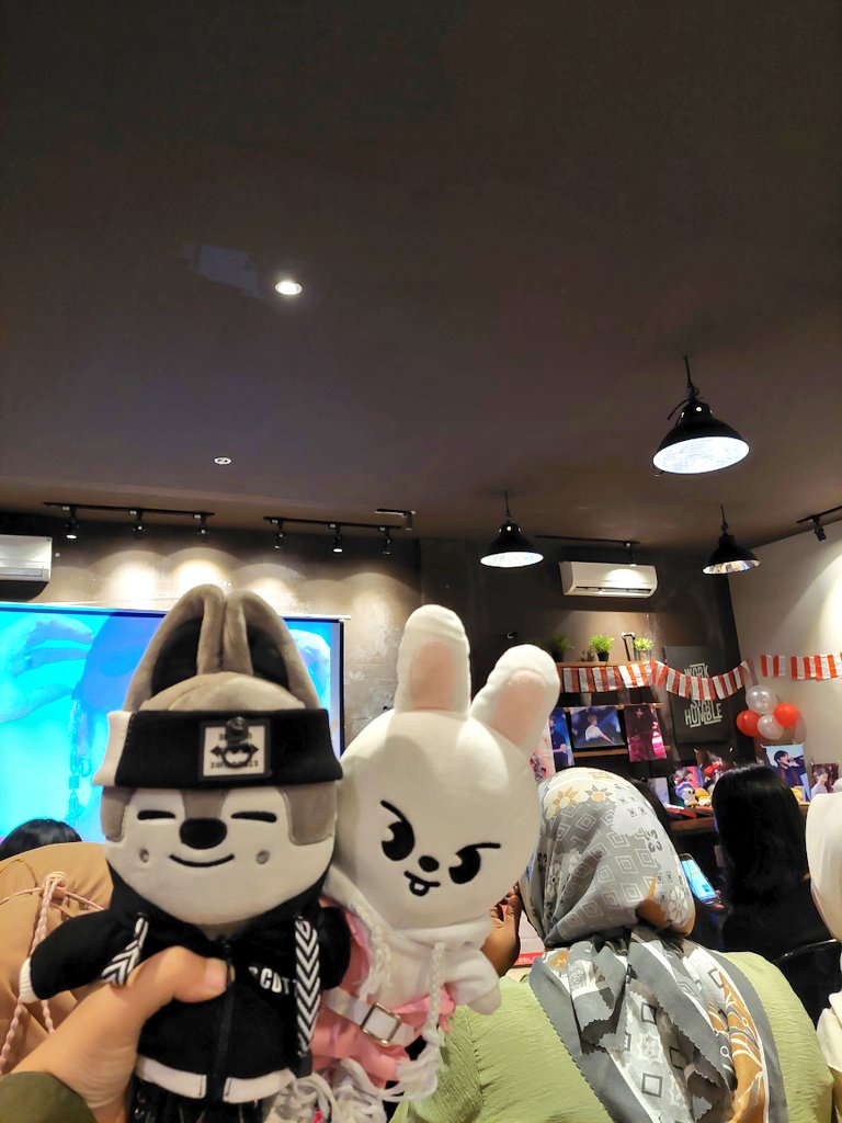 Khokkiri_'s tweet photo. Anyway..
Thanks to @Bin_GaHayu for the fun event!! 🎉🥳🍰🎁 https://t.co/2r7N8yt2iC