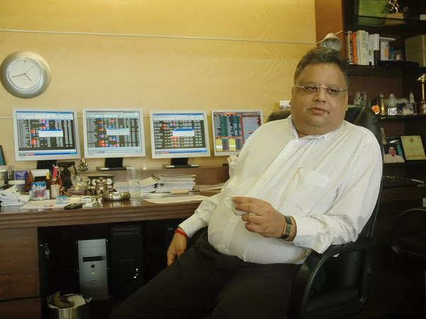 pritesht04's tweet photo. Nobody can predict weather, 𝐝𝐞𝐚𝐭𝐡, market and women.

-Rakesh Jhunjhunwala.

Rest in peace #bigbull

#Rakeshjhunjhunwala
#AkasaAir https://t.co/wG2Hf9xmzh