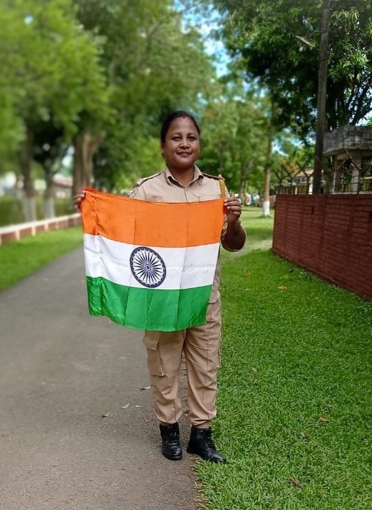 MitaliDeori's tweet photo. mera hath main tiranga
11thapbn dergaon
#AzadiKaAmritMahotsav
#HarGharTiranga
#HarGharTirangaAssam
@PMOIndia
@HMOIndia
@MinOfCultureGoI
@CMOfficeAssam
@himantabiswa
@DGPAssamPolice
@assampolice
@commandant11th1 https://t.co/fMztVP9jgB