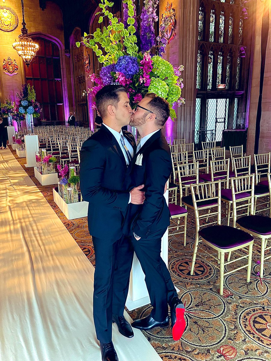 Livingwithlee's tweet photo. Wedding season 🥰 https://t.co/ud5edxfWl7