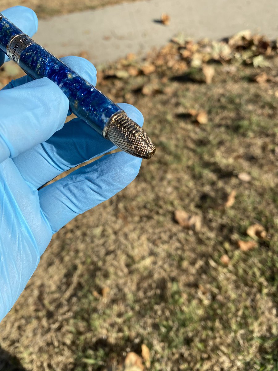 AnubisArmory's tweet photo. In honor of the @chargers and @RamsNFL game tonight, I thought I'd share this pen I made as a gift a while back! It's my take on a #Chargers themed pen! #boltup https://t.co/dO8rBUsV5b