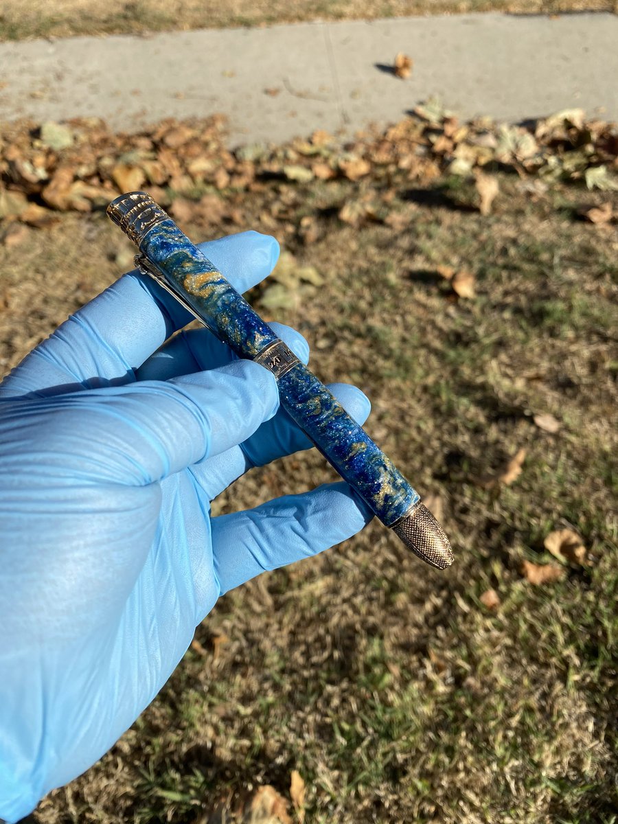 AnubisArmory's tweet photo. In honor of the @chargers and @RamsNFL game tonight, I thought I'd share this pen I made as a gift a while back! It's my take on a #Chargers themed pen! #boltup https://t.co/dO8rBUsV5b