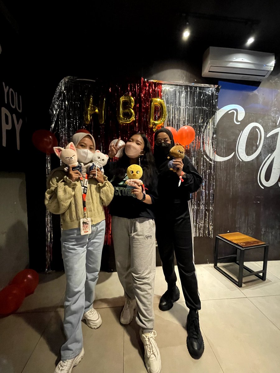 bebibread's tweet photo. Thank you @Bin_GaHayu ❤
Seru banget asliiii menang game kelompok 🙈 see u next event hihihi
Thank u STAY ❤ lopyuuuu https://t.co/cefMAaEj4d