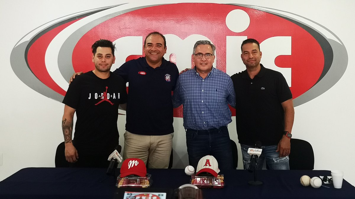 Agradezco la invitación que me hizo mi amigo Edgar Ochoa para participar en su programa <a href="/playballmx_tv/">PlayballMX</a> y platicar entre amigos con campeones referentes de los <a href="/DiablosRojosMX/">DiablosRojosMX</a> y comentar historias de éxito y resiliencia, características tanto en <a href="/cmicnacional/">cmic nacional</a> como en el deporte.⚾️