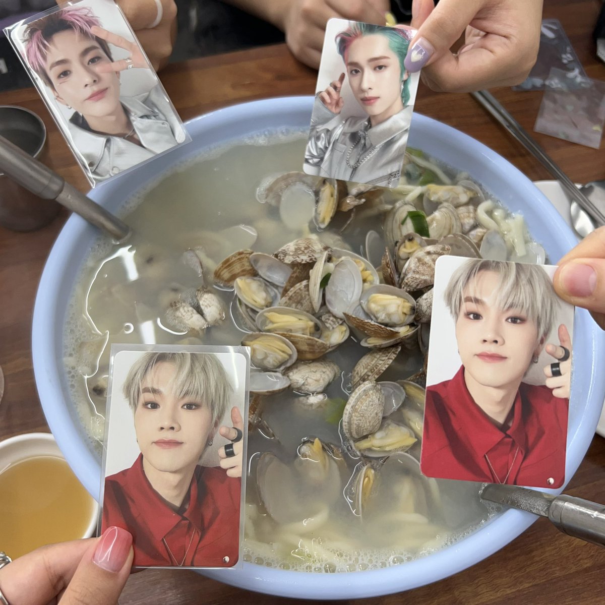 lanmyam's tweet photo. 우리 애기들도🥺🥺🥺🥺🥺🥺들어가서 맛있는거 많이 많이 묵어요!!!!!!! https://t.co/VolhCbS1xA