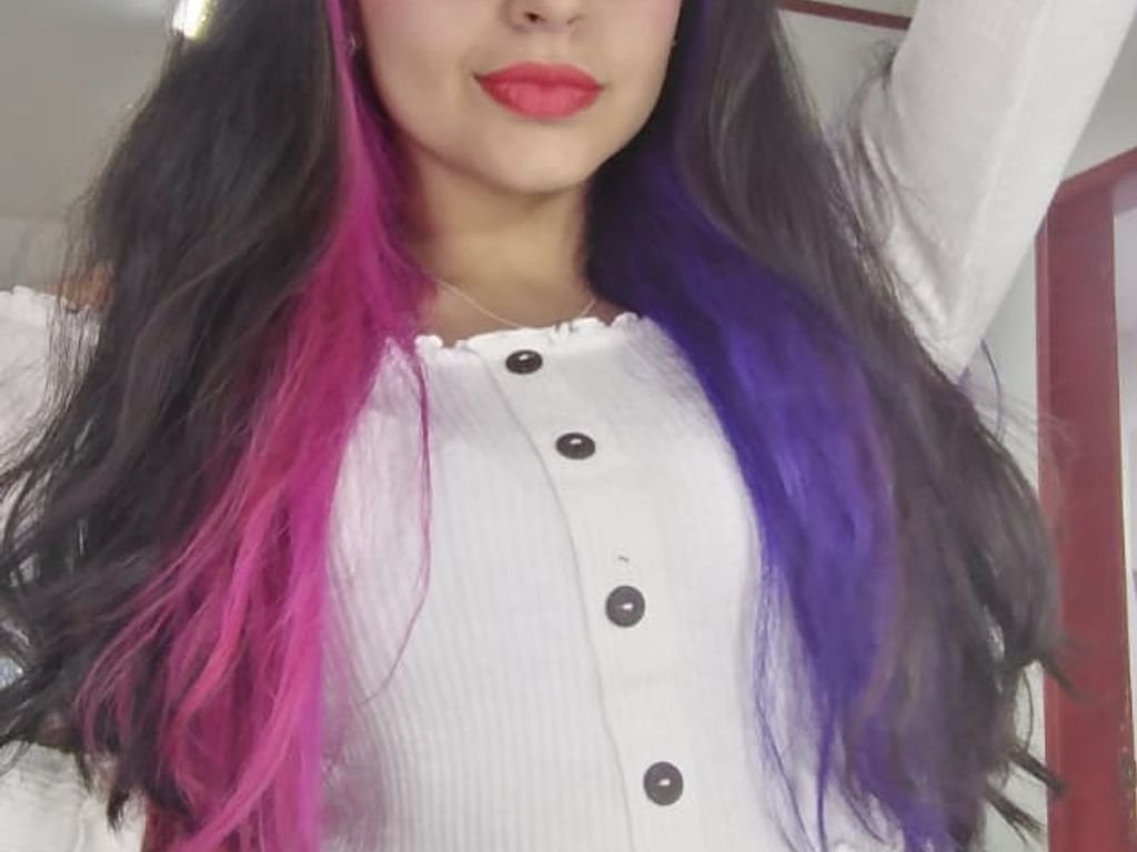 Izzy Pinkd tweet media