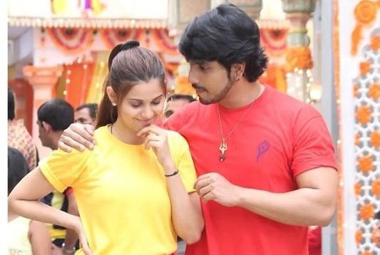 Jashn_ebahara's tweet photo. It's been long one year 😃
#ShiVi #KDice #AlchemyOfSouls 
#Oneyear #OneYearAnniversary #OneYearOnTwitter #Twitter https://t.co/p8J7kNdGBr