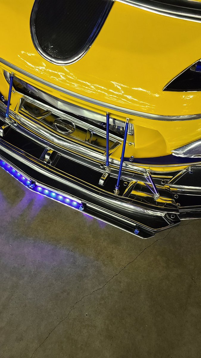 brittonshot's tweet photo. POV your at a car show in dallas... https://t.co/95R87kY5Bd