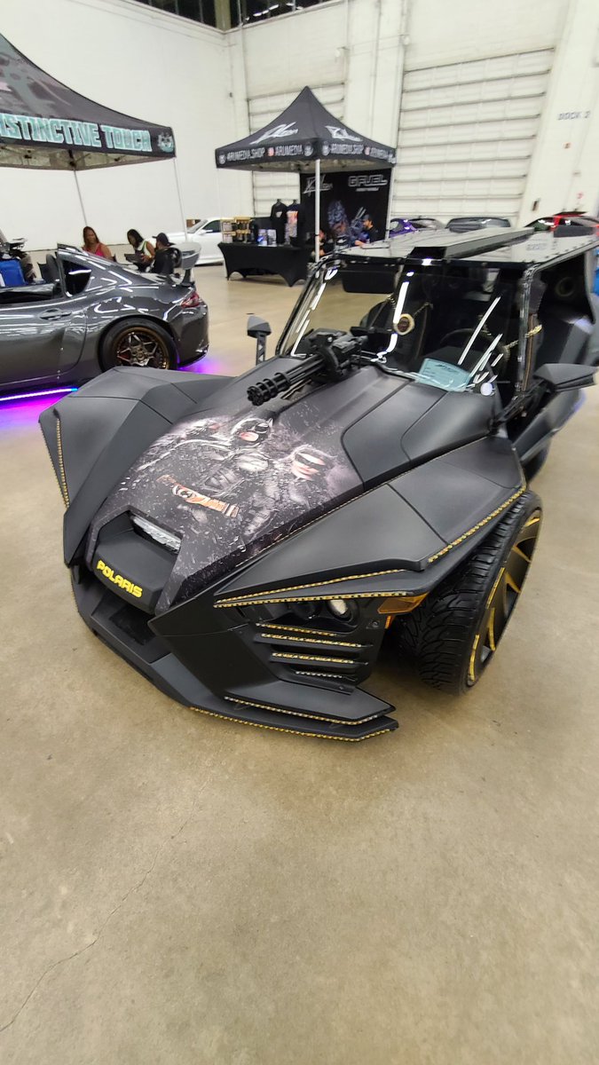 brittonshot's tweet photo. POV your at a car show in dallas... https://t.co/95R87kY5Bd