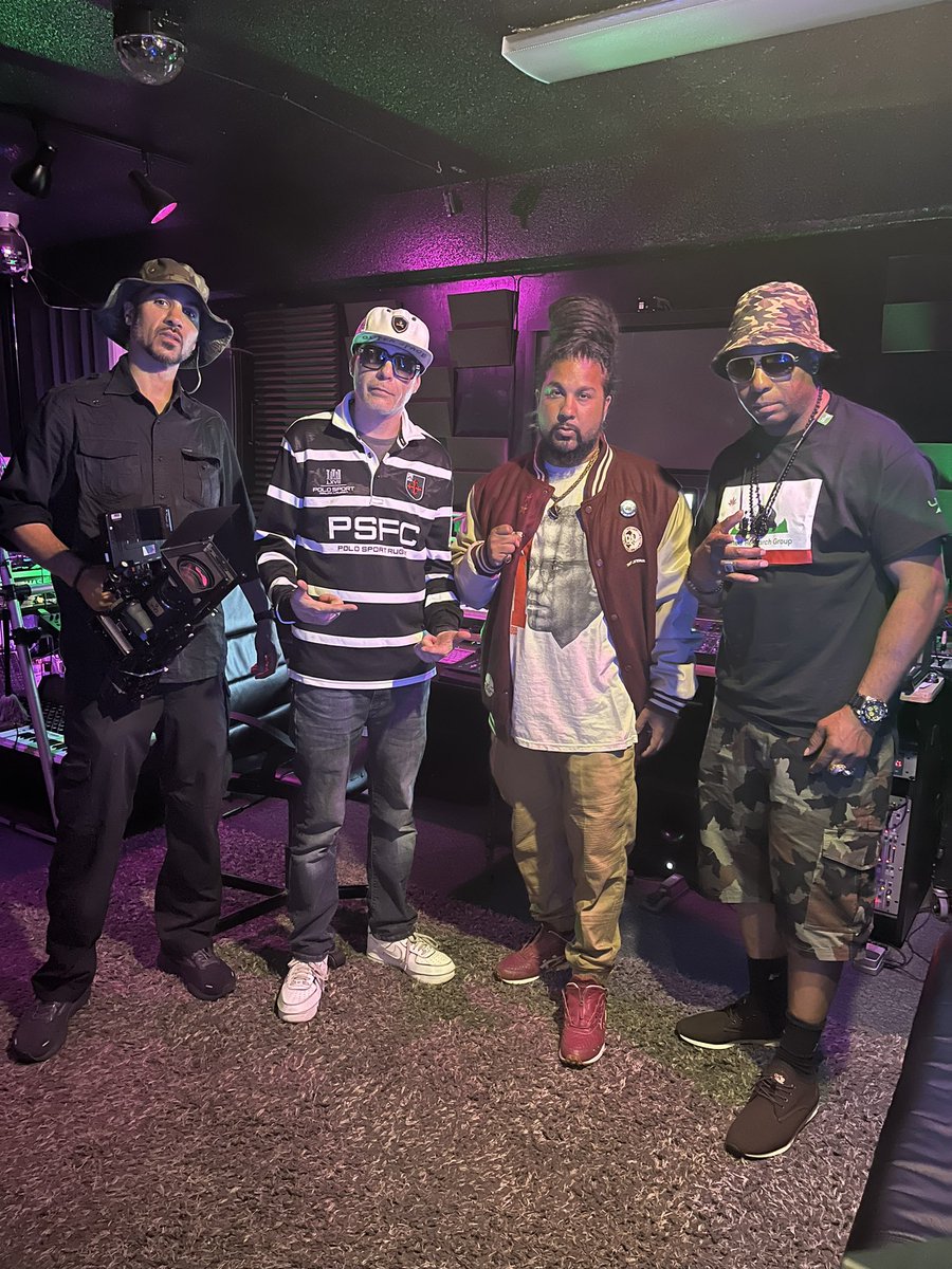 RasCeylon's tweet photo. #RebelontheRoof video shoot is a WRAP!!! Big๐#ProdigalSunn #SunzofMan #WuTang #RasCeylon #BPPC #CommunityReadyCorps #TheStacksRecordShop #NewHallofFame #DefStar #ChaliceRow #Oakland long live #MinHueyPNewton #BlackAugust 8/13/22โ๐พ๐ซก๐๐พ๐๐ฅ๐ค๐ฅ๐๐ https://t.co/sdeH7mbAoE