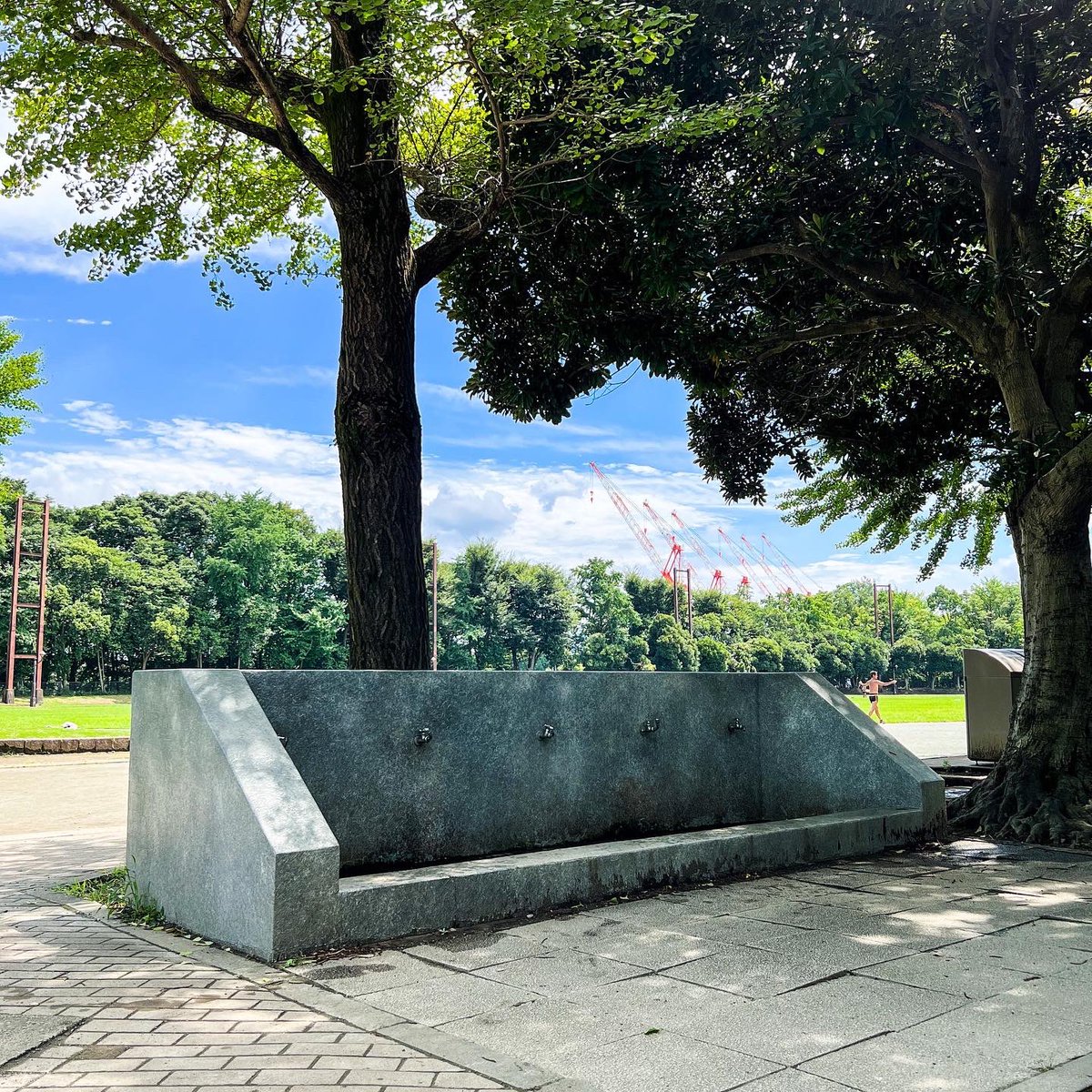 nadesign's tweet photo. 走るデザイナー
台風一過、気温33℃、湿度68%、雲は多め、人は少なく、ただ暑い。
Today's #applemusic is #shogohamada
Ran 8.30 km with the #NRC
#adidas #adidasrunning #adizero #adizeroadiospro #JustDoIt #running #runner #runners #nikerunning #applewatch #beats #beatsfitpro https://t.co/q0kxt2Y7fk
