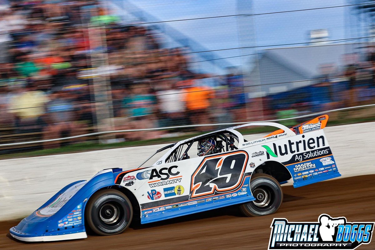 VincentGuliani's tweet image. What a trip! 38 days away from the house. 7 wins. Three Crown Jewels. Can’t wait for Batesville!

📸: @MichaelBoggsPh1 &amp;amp; @HeathLawsonPhto